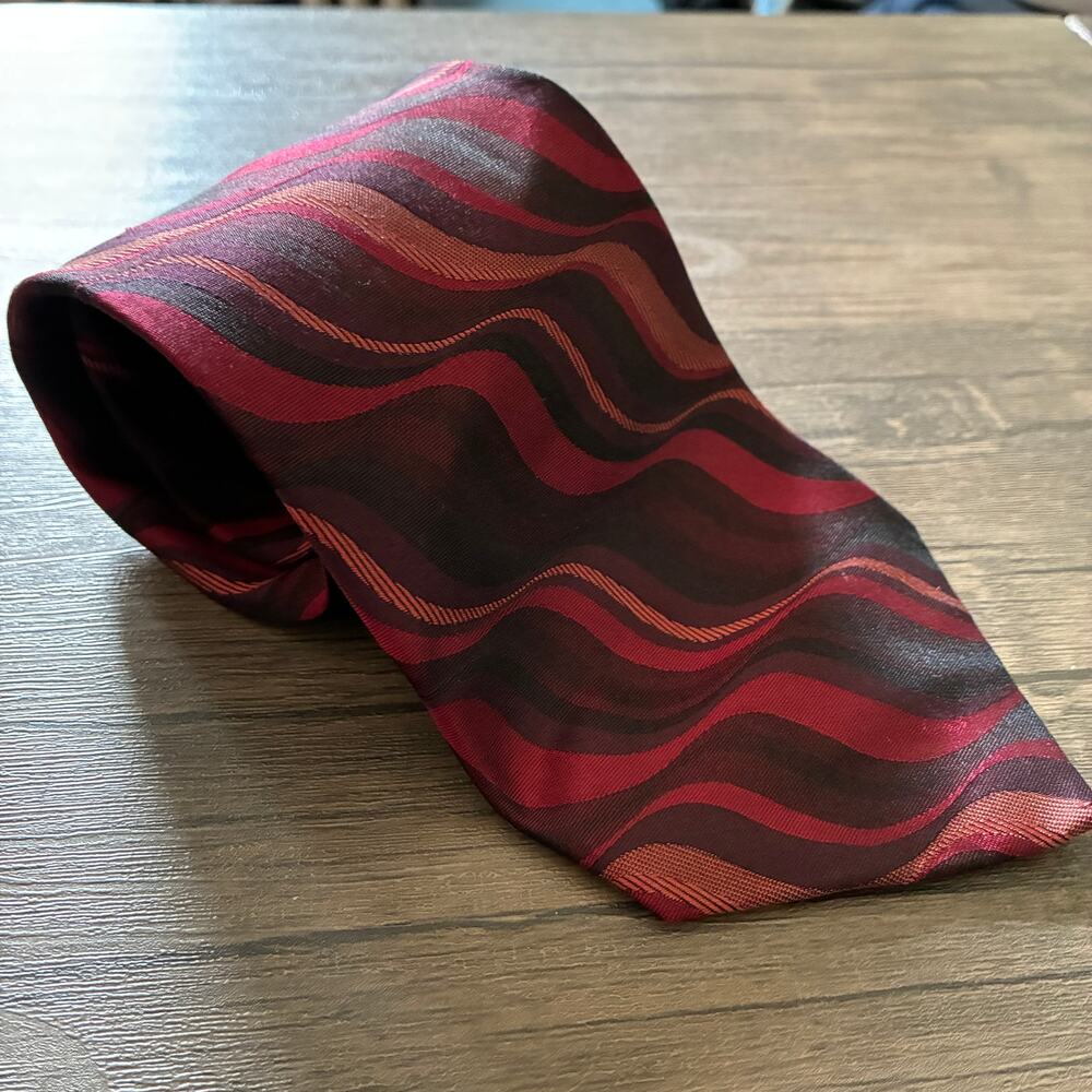 Cezani red gray swirl patterned 100% silk tie 3.5 inch width men's business tie